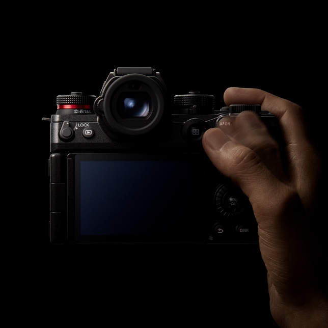 PANASONIC LUMIX DC-S1M2 – Image 4